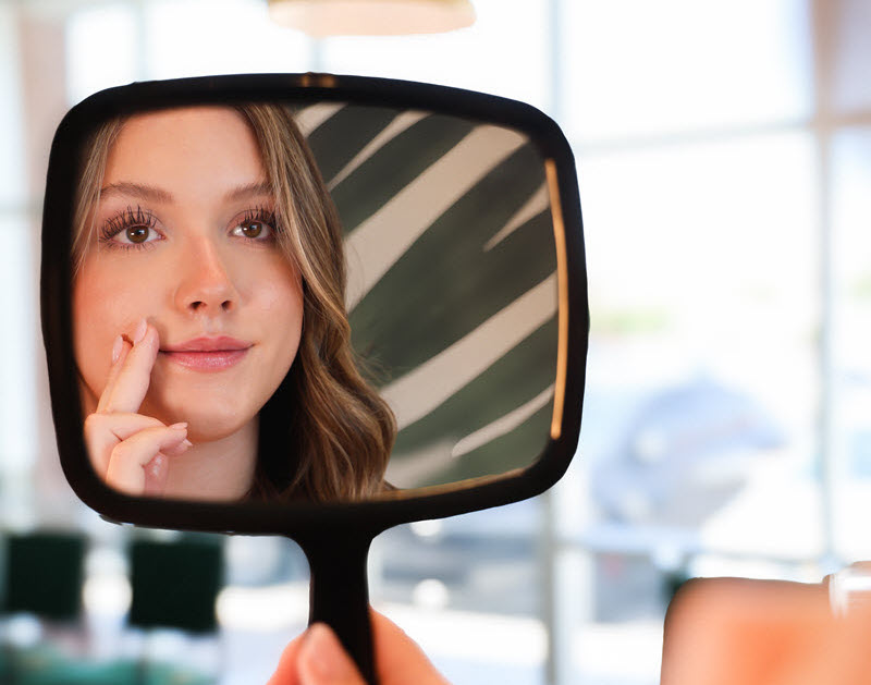 Dry vs. Dehydrated Skin: How They Differ?