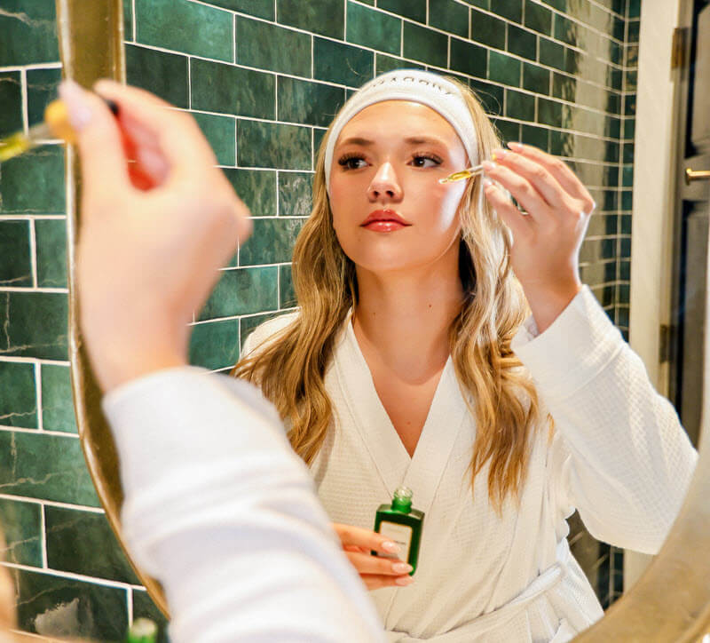 11 Rosehip Oil Benefits for the Face